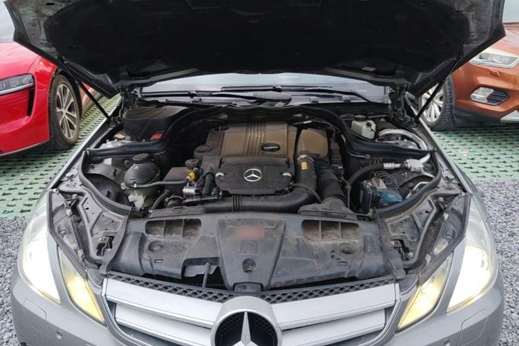 Used Mercedes-Benz E-Class 2012 E 200 CGI Coupe Engine Bay
