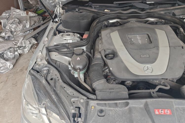 Used Mercedes-Benz E-Class 2012 E 300 L Elegant Model Engine Bay Right