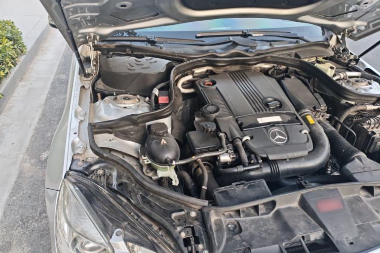 Used Mercedes-Benz E-Class 2012 E 260 L CGI Fashion Model Engine Bay Right