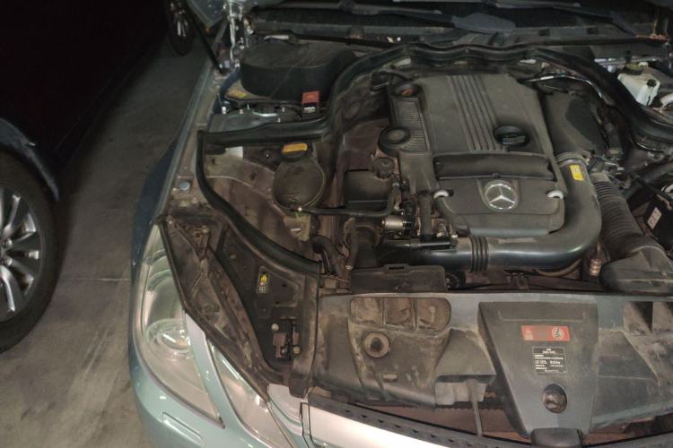 Used Mercedes-Benz E-Class 2012 E 200 CGI Coupe Engine Bay Right