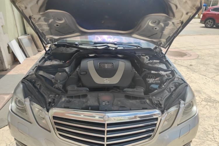Used Mercedes-Benz E-Class 2012 E 300 L Fashion Model Engine Bay