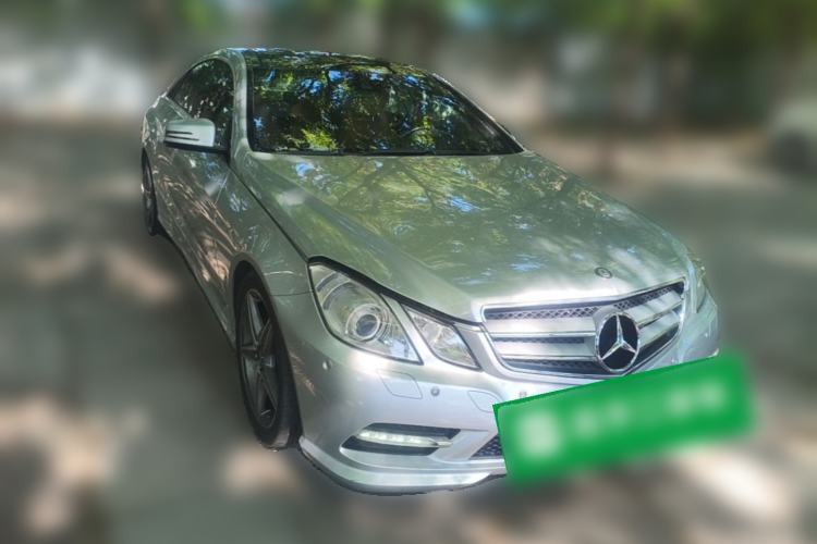 Used Mercedes-Benz E-Class 2012 E 200 CGI Coupe Front Right 45 Deg