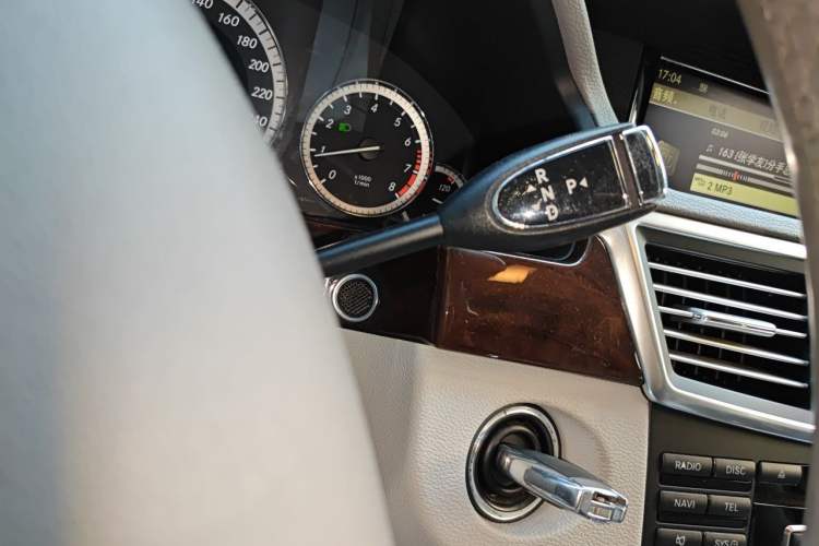 Used Mercedes-Benz E-Class 2012 E 200 L CGI Elegant Model Gear Lever