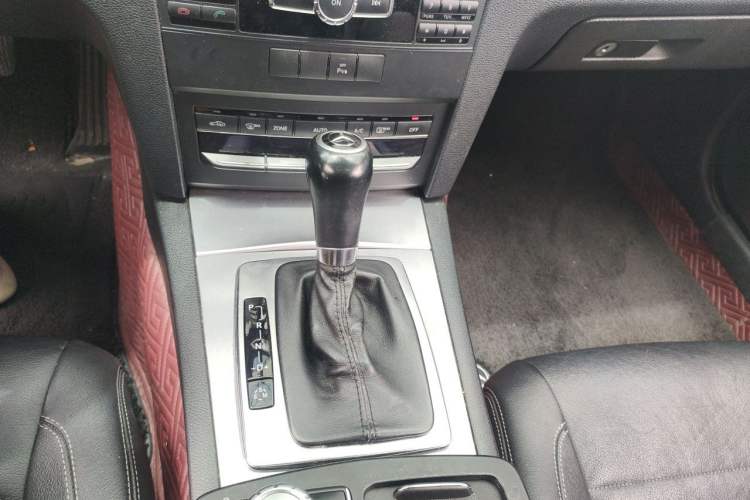 Used Mercedes-Benz E-Class 2012 E 200 CGI Coupe Gear Lever