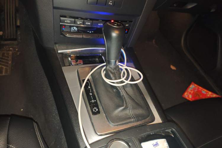 Used Mercedes-Benz E-Class 2012 E 200 CGI Coupe Gear Lever