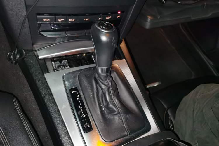 Used Mercedes-Benz E-Class 2012 E 200 CGI Coupe Gear Lever