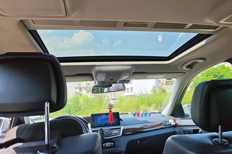 Used Mercedes-Benz E-Class 2012 E 300 L Elegant Model Headliner