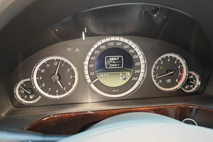 Used Mercedes-Benz E-Class 2012 E 200 L CGI Elegant Model Instrument Cluster