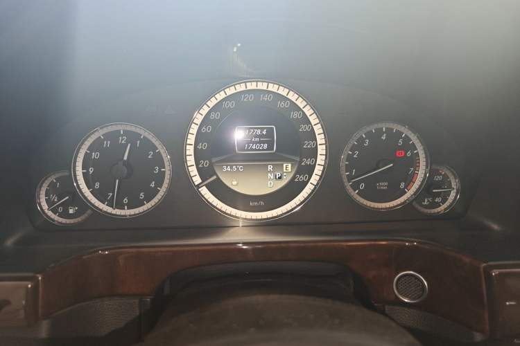 Used Mercedes-Benz E-Class 2012 E 300 L Elegant Model Instrument Cluster