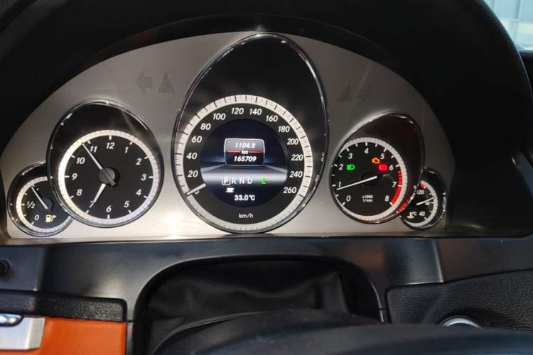 Used Mercedes-Benz E-Class 2012 E 200 CGI Coupe Instrument Cluster