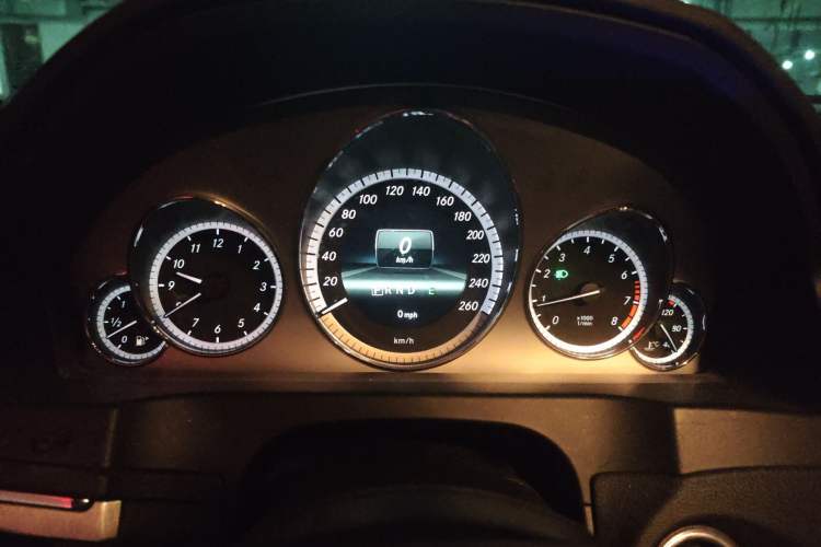 Used Mercedes-Benz E-Class 2012 E 200 CGI Coupe Instrument Cluster