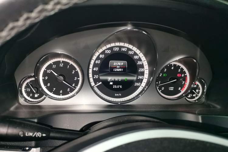 Used Mercedes-Benz E-Class 2012 E 200 CGI Coupe Instrument Cluster