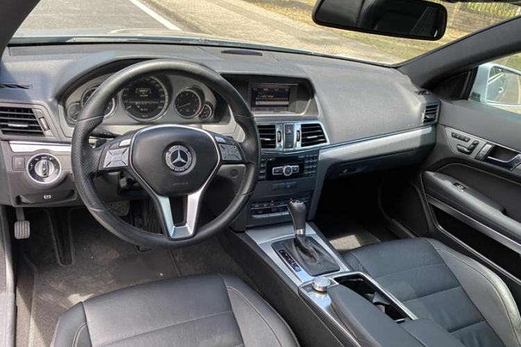 Used Mercedes-Benz E-Class 2012 E 200 CGI Coupe Interior 1