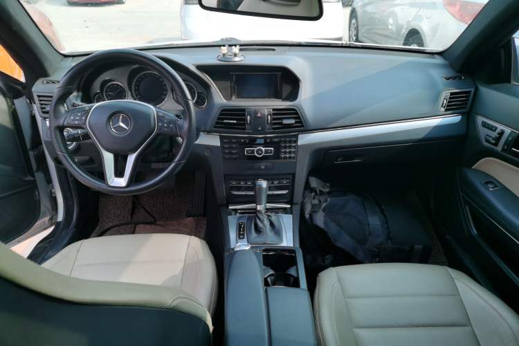 Used Mercedes-Benz E-Class 2012 E 200 CGI Coupe Interior 2