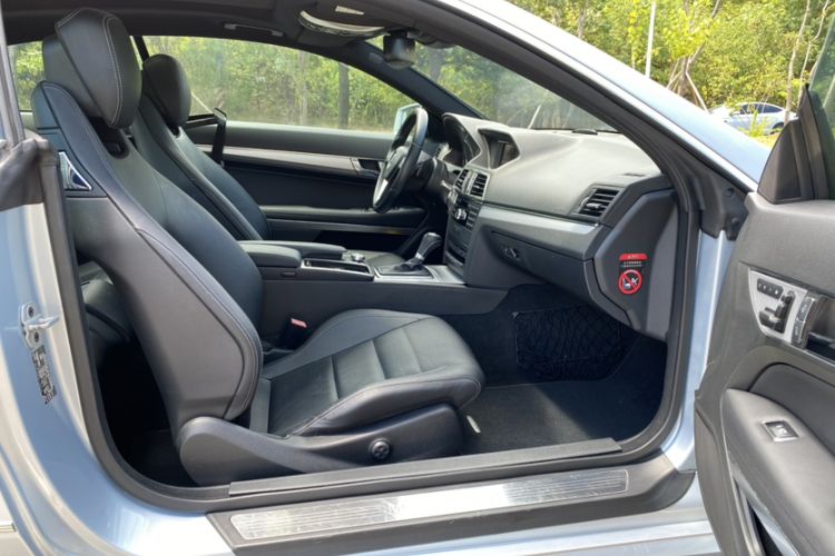 Used Mercedes-Benz E-Class 2012 E 200 CGI Coupe Interior 4