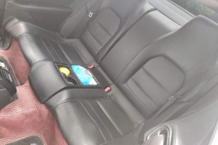 Used Mercedes-Benz E-Class 2012 E 200 CGI Coupe Left Rear Seat