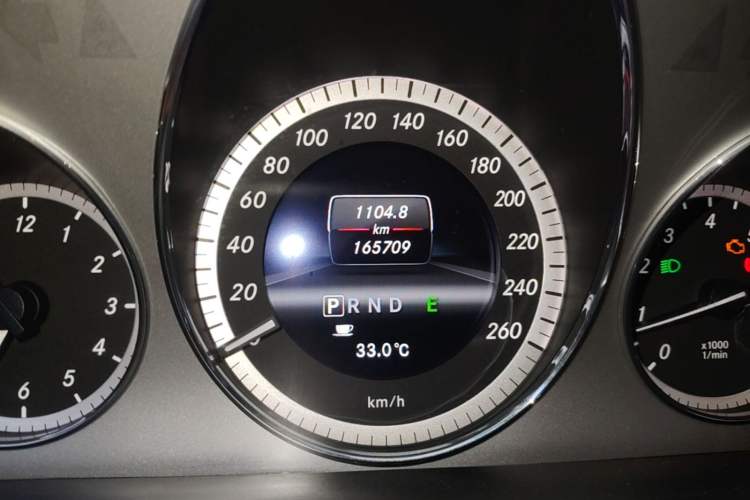 Used Mercedes-Benz E-Class 2012 E 200 CGI Coupe Odometer Close Up