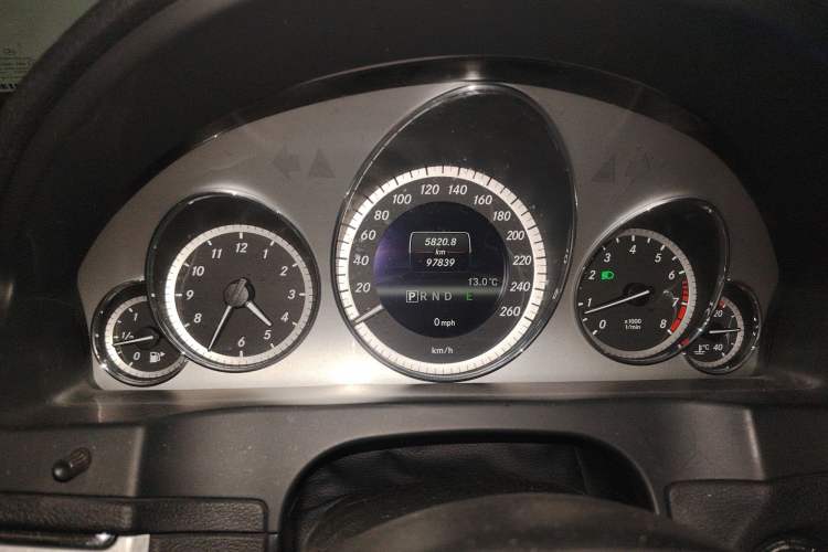 Used Mercedes-Benz E-Class 2012 E 200 CGI Coupe Odometer Close Up