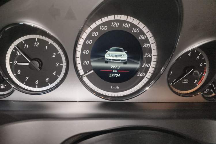Used Mercedes-Benz E-Class 2012 E 200 CGI Coupe Odometer Close Up