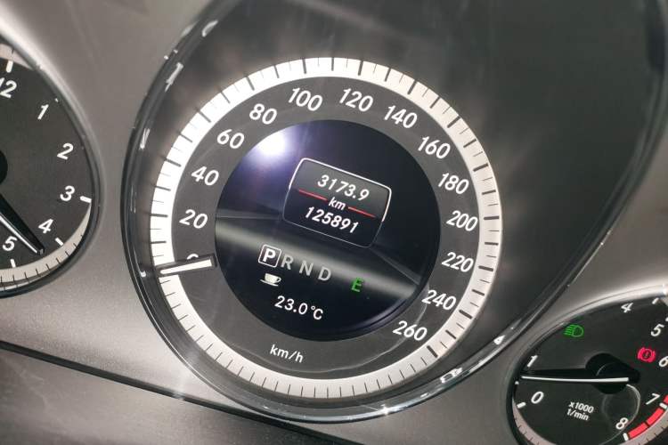 Used Mercedes-Benz E-Class 2012 E 200 CGI Coupe Odometer Close Up