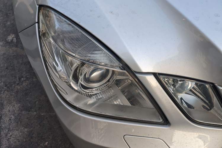 Used Mercedes-Benz E-Class 2012 E 260 L CGI Fashion Model Right Front Headlight