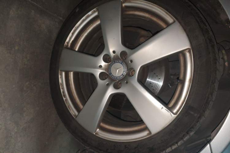 Used Mercedes-Benz E-Class 2012 E 200 CGI Coupe Right Front Wheel Hub