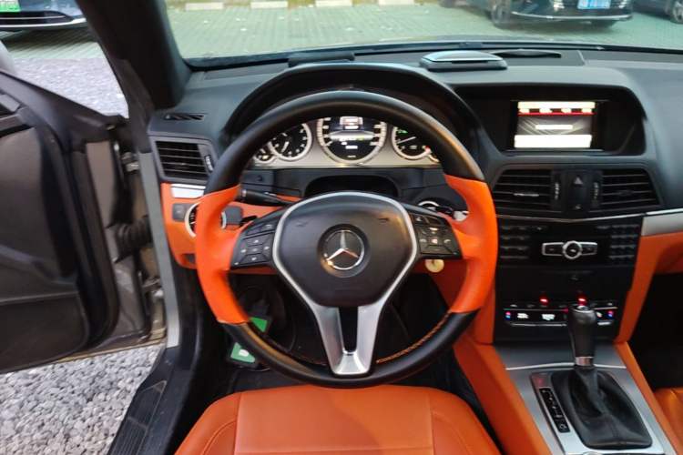 Used Mercedes-Benz E-Class 2012 E 200 CGI Coupe Steering Wheel