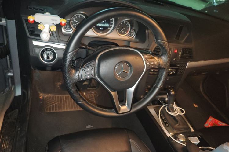 Used Mercedes-Benz E-Class 2012 E 200 CGI Coupe Steering Wheel