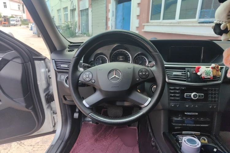 Used Mercedes-Benz E-Class 2012 E 300 L Fashion Model Steering Wheel