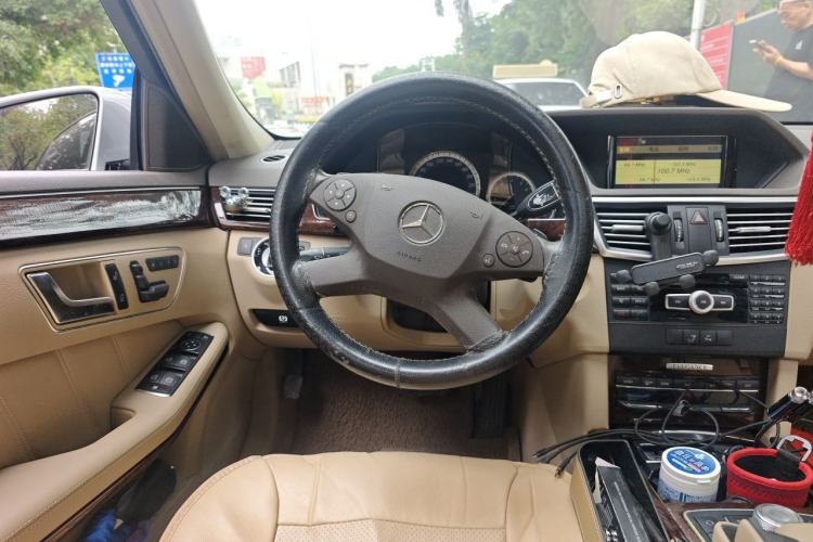 Used Mercedes-Benz E-Class 2012 E 200 L CGI Elegant Model Steering Wheel