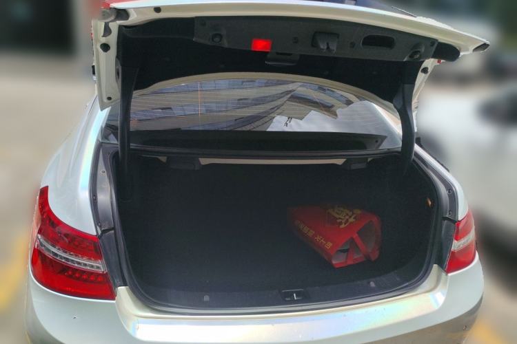 Used Mercedes-Benz E-Class 2012 E 200 CGI Coupe Trunk