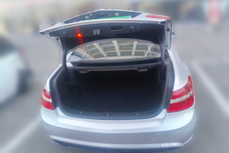 Used Mercedes-Benz E-Class 2012 E 260 CGI Coupe Trunk