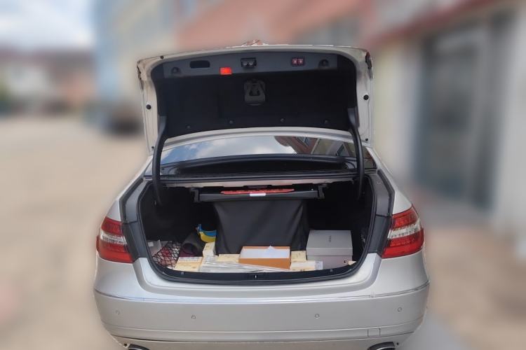 Used Mercedes-Benz E-Class 2012 E 300 L Fashion Model Trunk