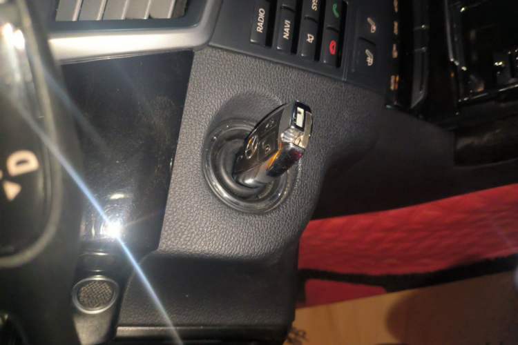 Used Mercedes-Benz E-Class 2012 E 300 L Fashion Model Vehicle Key