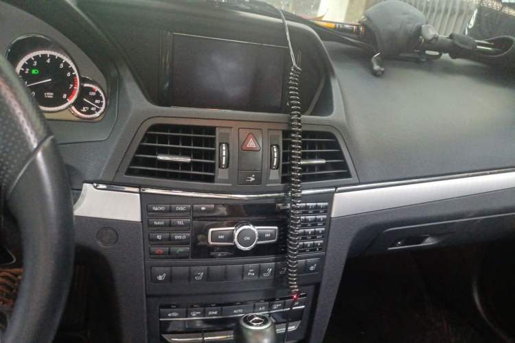 Used Mercedes-Benz E-Class 2012 E 260 CGI Convertible Audio And AC Panel