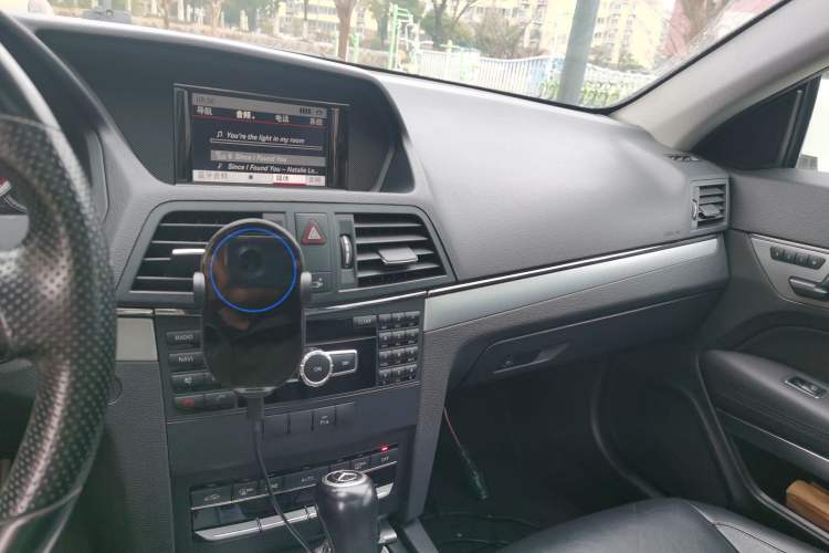 Used Mercedes-Benz E-Class 2012 E 200 CGI Coupe Audio And AC Panel