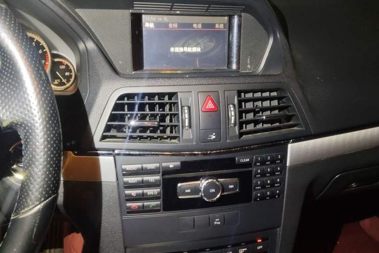 Used Mercedes-Benz E-Class 2012 E 200 CGI Coupe Audio And AC Panel