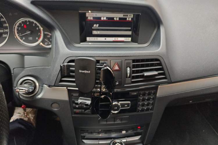 Used Mercedes-Benz E-Class 2012 E 200 CGI Coupe Audio And AC Panel