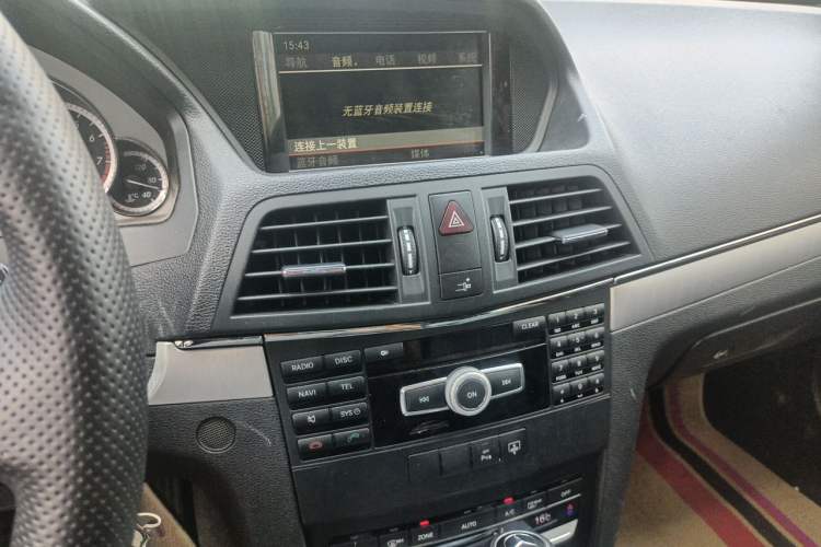 Used Mercedes-Benz E-Class 2012 E 260 CGI Coupe Audio And AC Panel