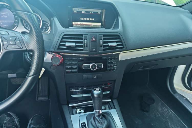 Used Mercedes-Benz E-Class 2012 E 260 CGI Coupe Audio And AC Panel