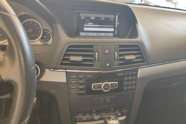 Used Mercedes-Benz E-Class 2012 E 200 CGI Coupe Audio And AC Panel