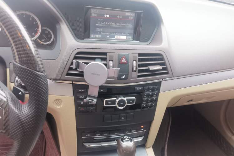 Used Mercedes-Benz E-Class 2012 E 200 CGI Coupe Audio And AC Panel