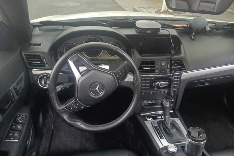 Used Mercedes-Benz E-Class 2012 E 260 CGI Convertible Center Console