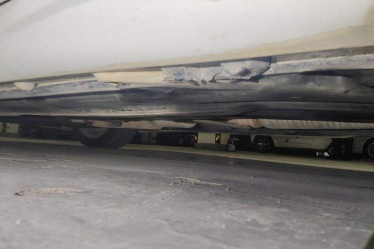 Used Mercedes-Benz E-Class 2012 E 200 CGI Coupe Chassis Rear Left