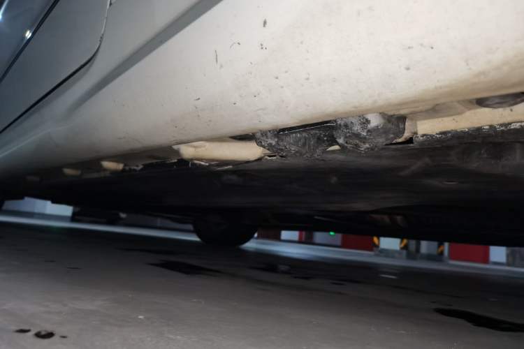Used Mercedes-Benz E-Class 2012 E 200 CGI Coupe Chassis Rear Left