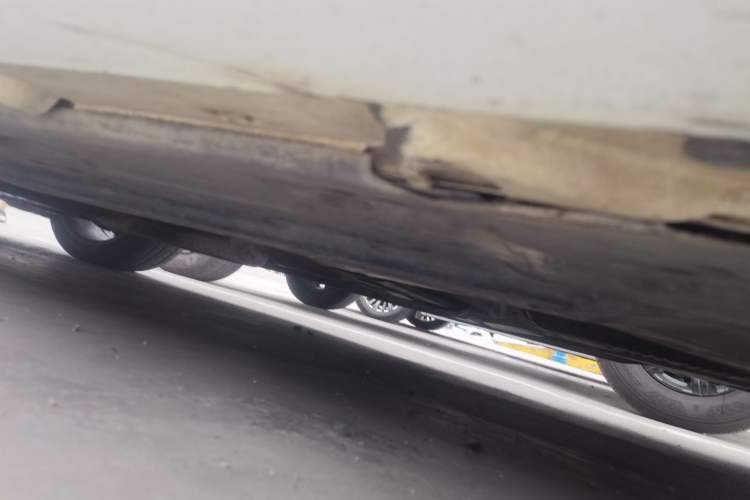 Used Mercedes-Benz E-Class 2012 E 200 CGI Coupe Chassis Rear Left