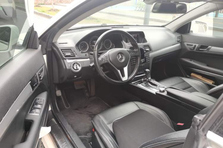 Used Mercedes-Benz E-Class 2012 E 200 CGI Coupe Driver Seat