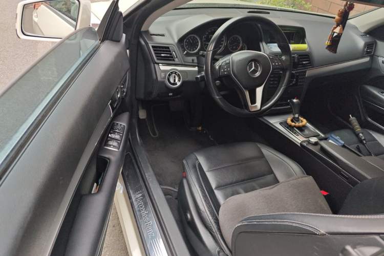 Used Mercedes-Benz E-Class 2012 E 200 CGI Coupe Driver Seat