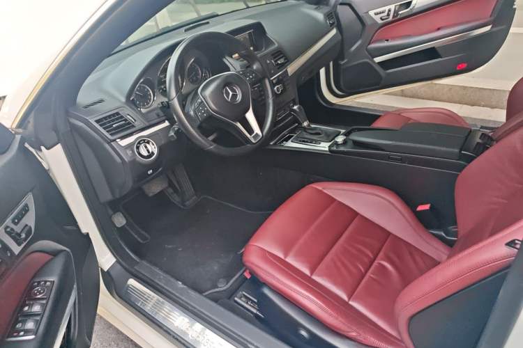 Used Mercedes-Benz E-Class 2012 E 260 CGI Coupe Driver Seat