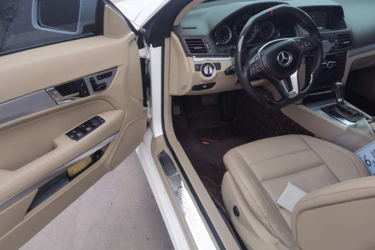 Used Mercedes-Benz E-Class 2012 E 200 CGI Coupe Driver Seat